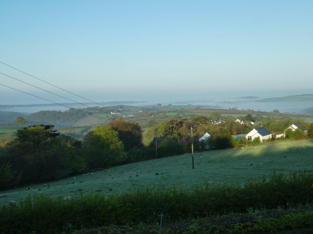 Bratton View Bed And Breakfast Barnstaple Exterior photo